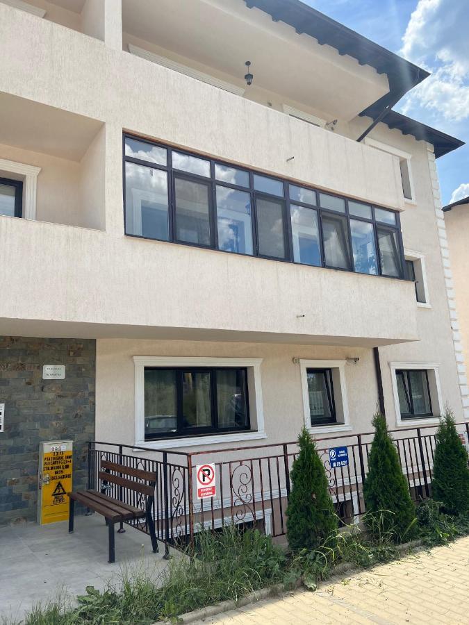 Ella Doo Apartament - 15 Min De Palas Hlincea Exterior foto